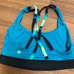 Lululemon turquoise sports bra